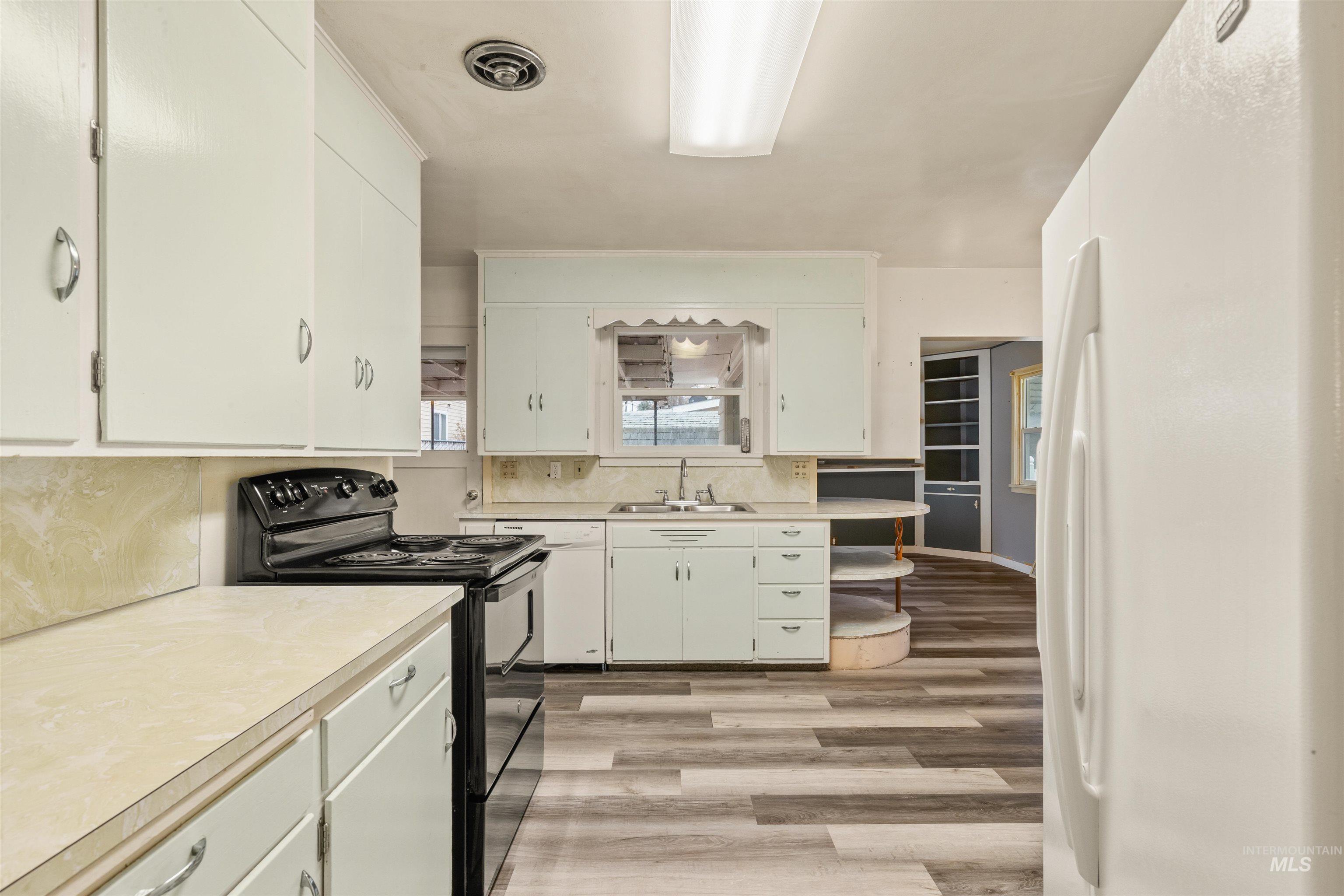 106 13th Avenue Property Photo 17