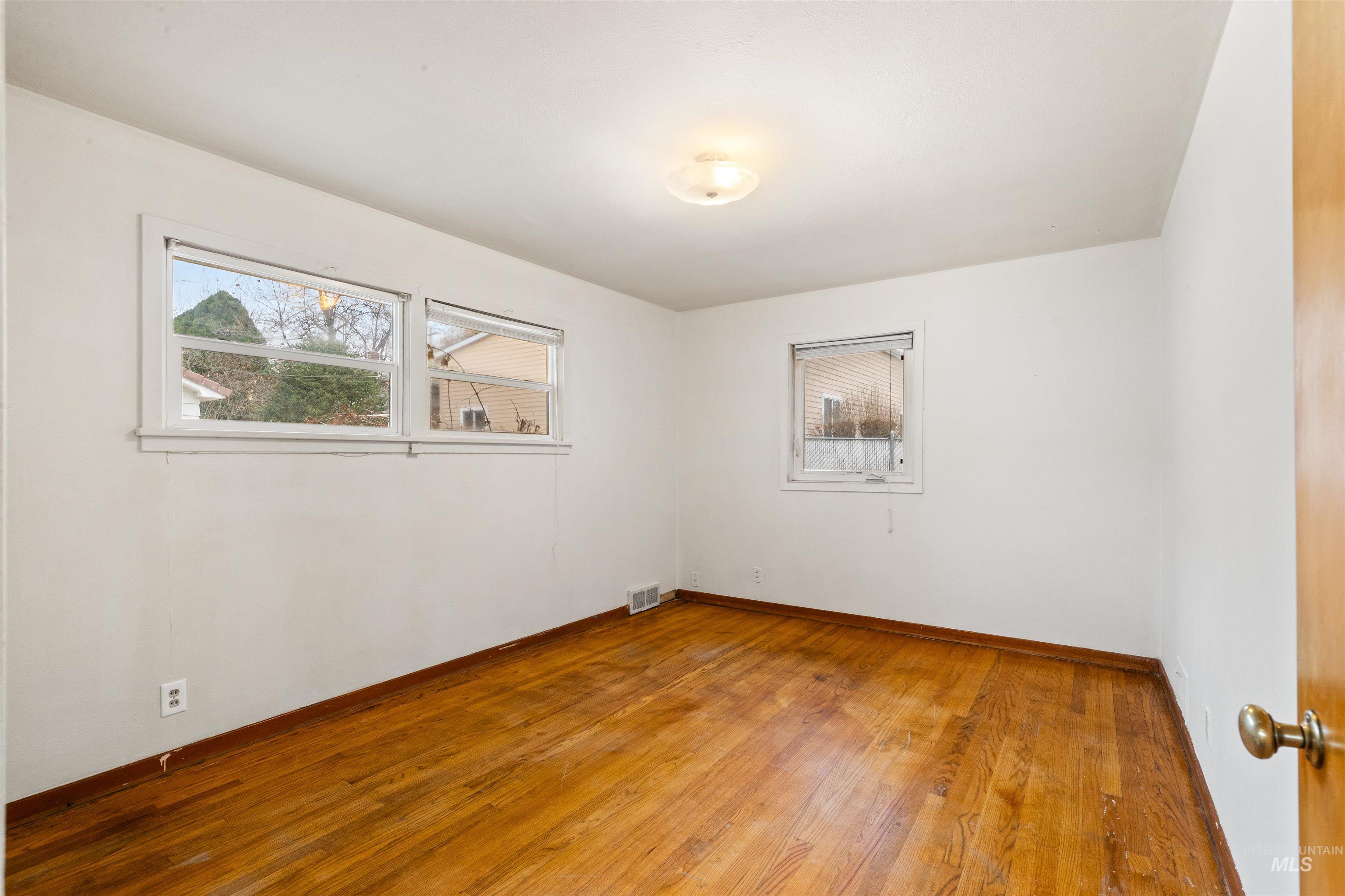 106 13th Avenue Property Photo 29