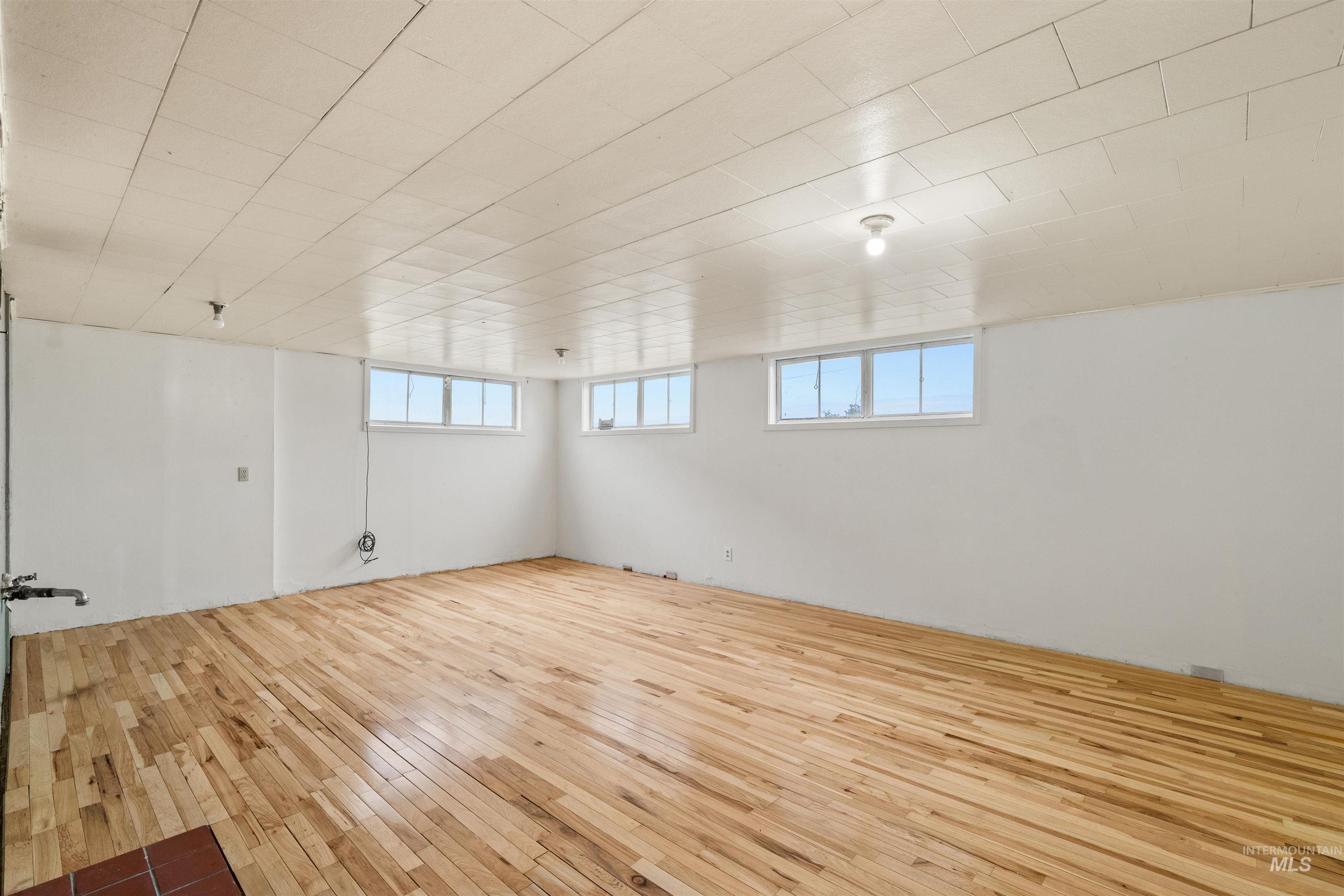 106 13th Avenue Property Photo 36