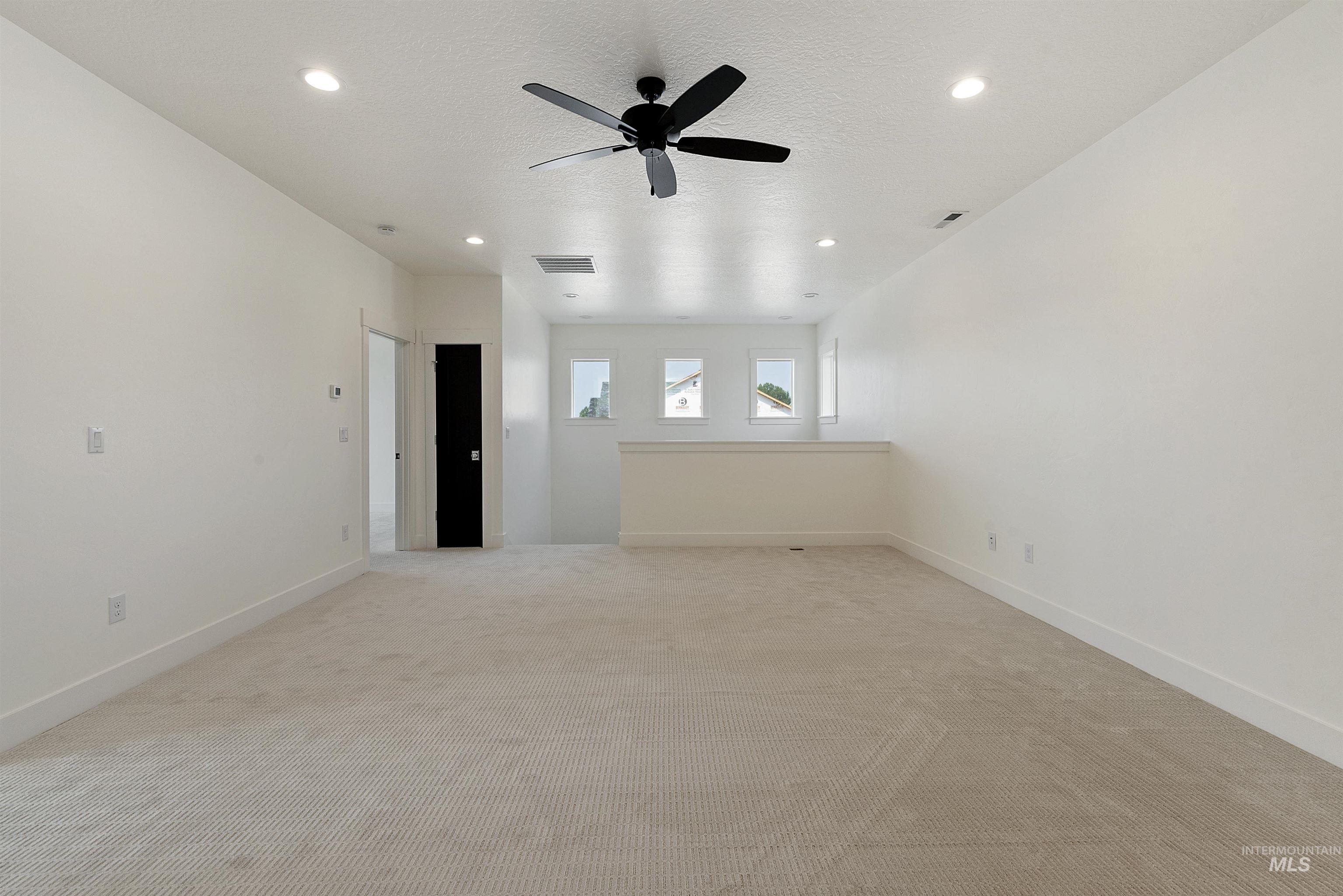 1147 N Gracie Avenue Property Photo 17