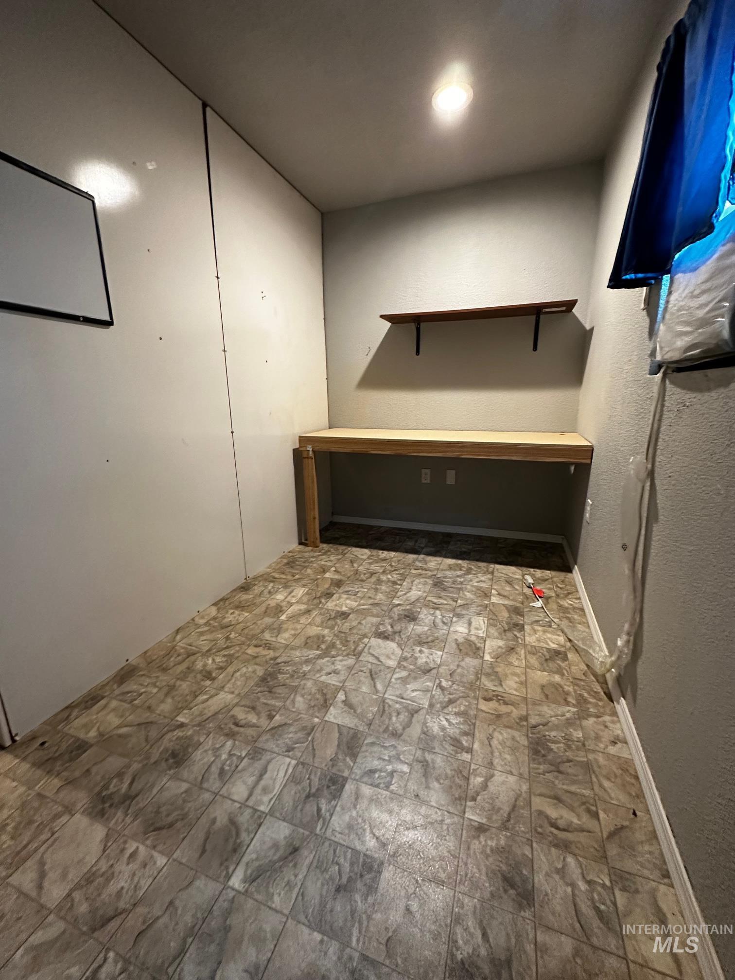 110 Chief Lawyer Street Property Photo 10