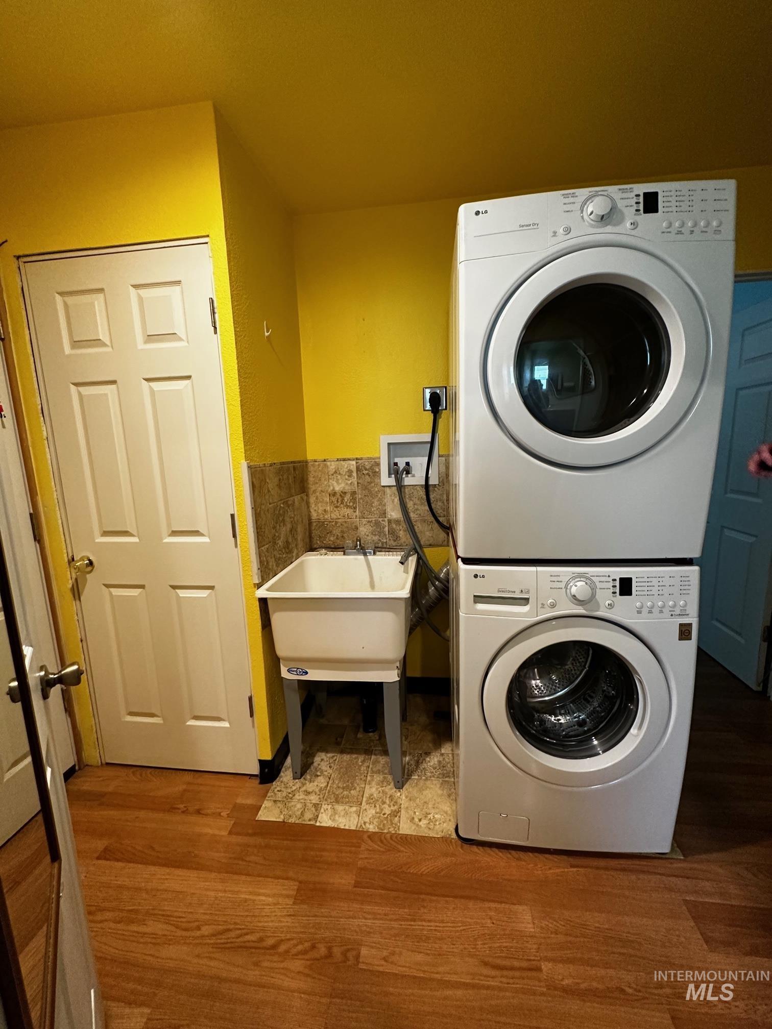 110 Chief Lawyer Street Property Photo 14