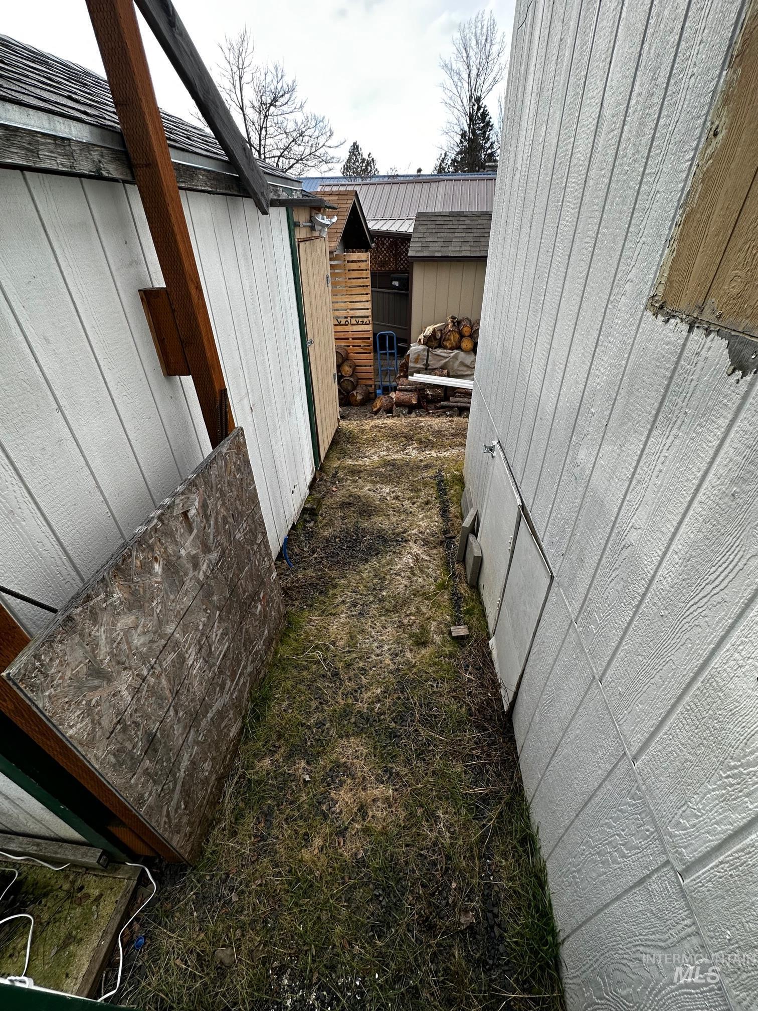 110 Chief Lawyer Street Property Photo 21