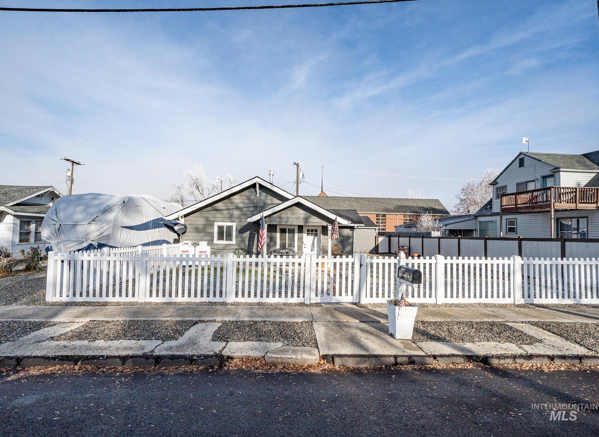 409 W South Street Property Photo 22