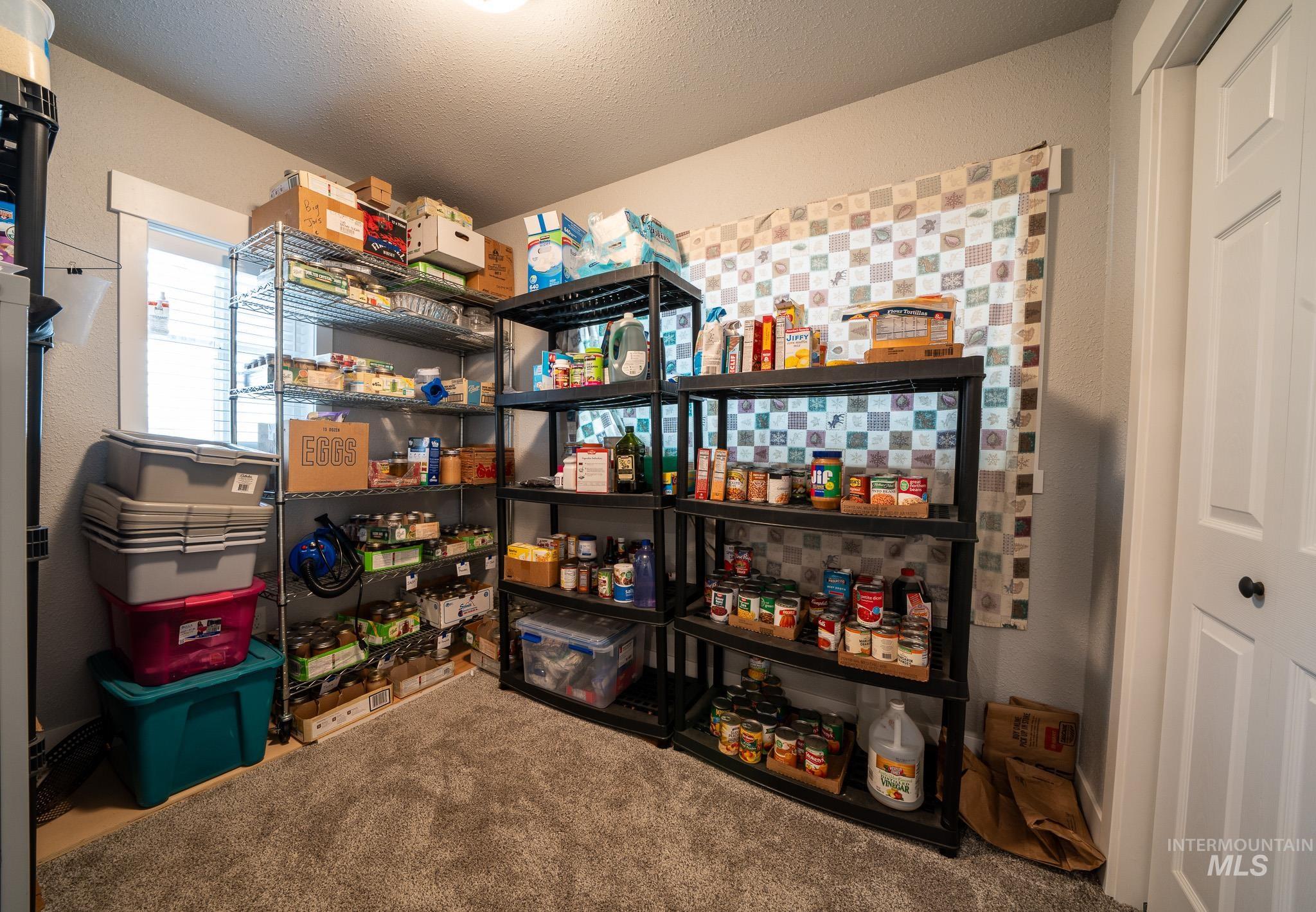 409 W South Street Property Photo 23