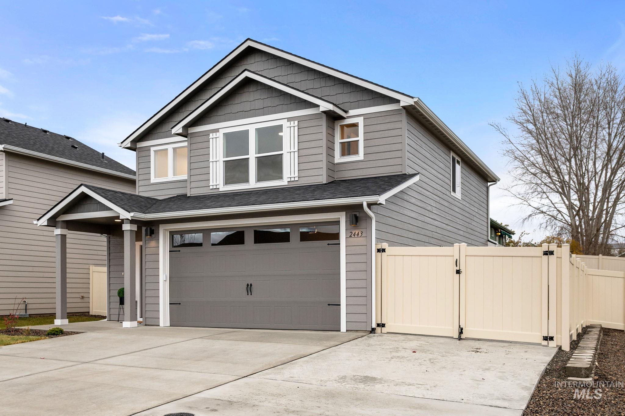 2443 Legacy Court Property Photo 2