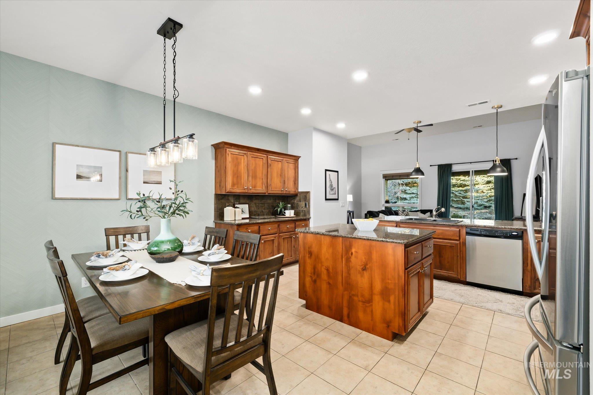 18222 N Streams Edge Way Property Photo 9