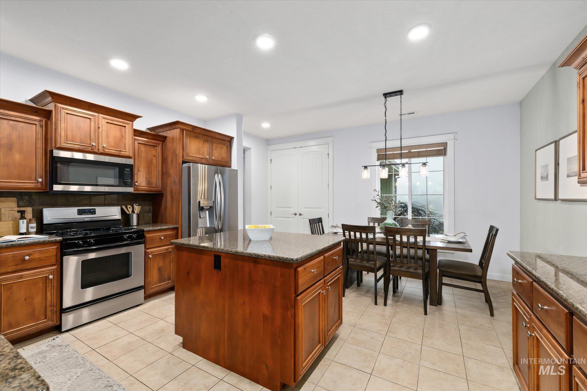 18222 N Streams Edge Way Property Photo 10