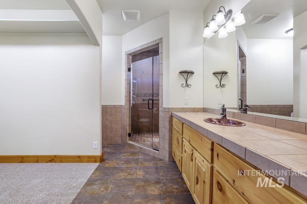 4133 Creek View Dr. Property Photo 20