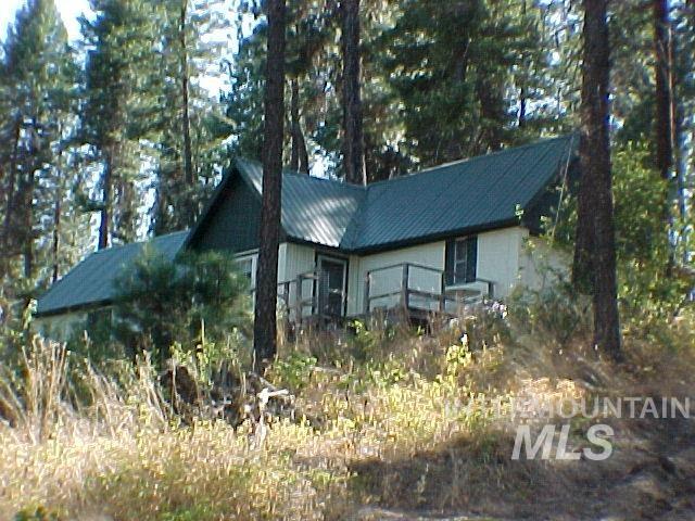 17 Summer Dr. Property Photo 2