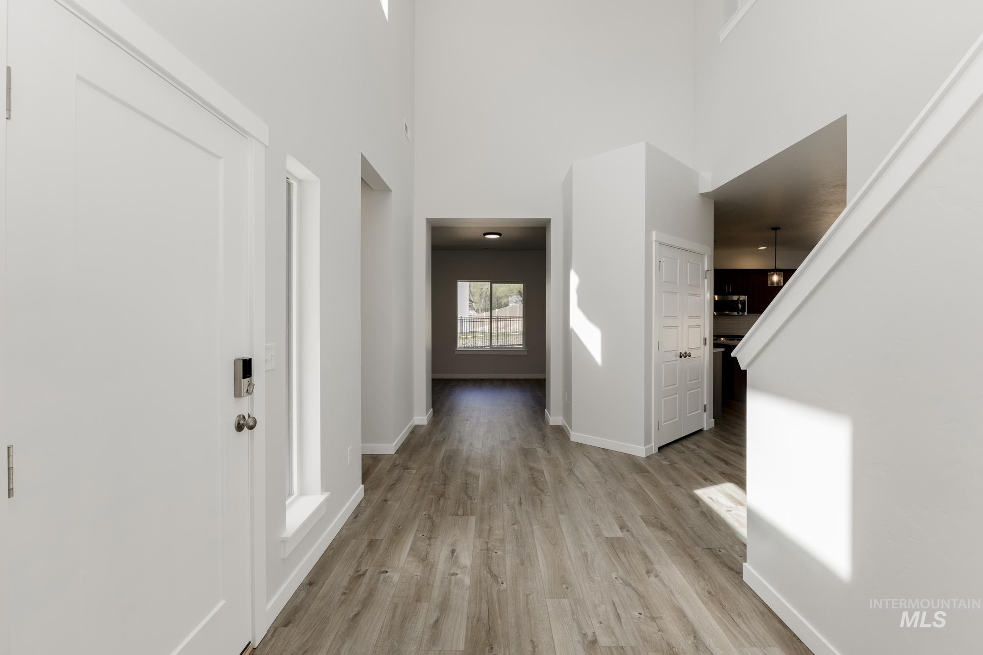 8592 N Ferris Ave Property Photo 12