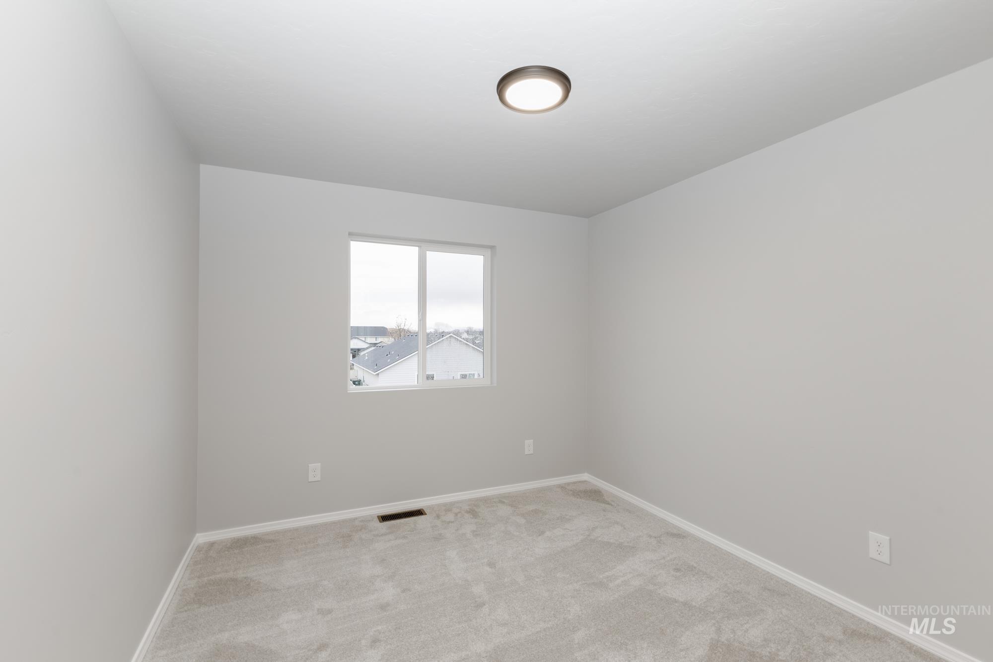 2861 W Caravan St Property Photo 15
