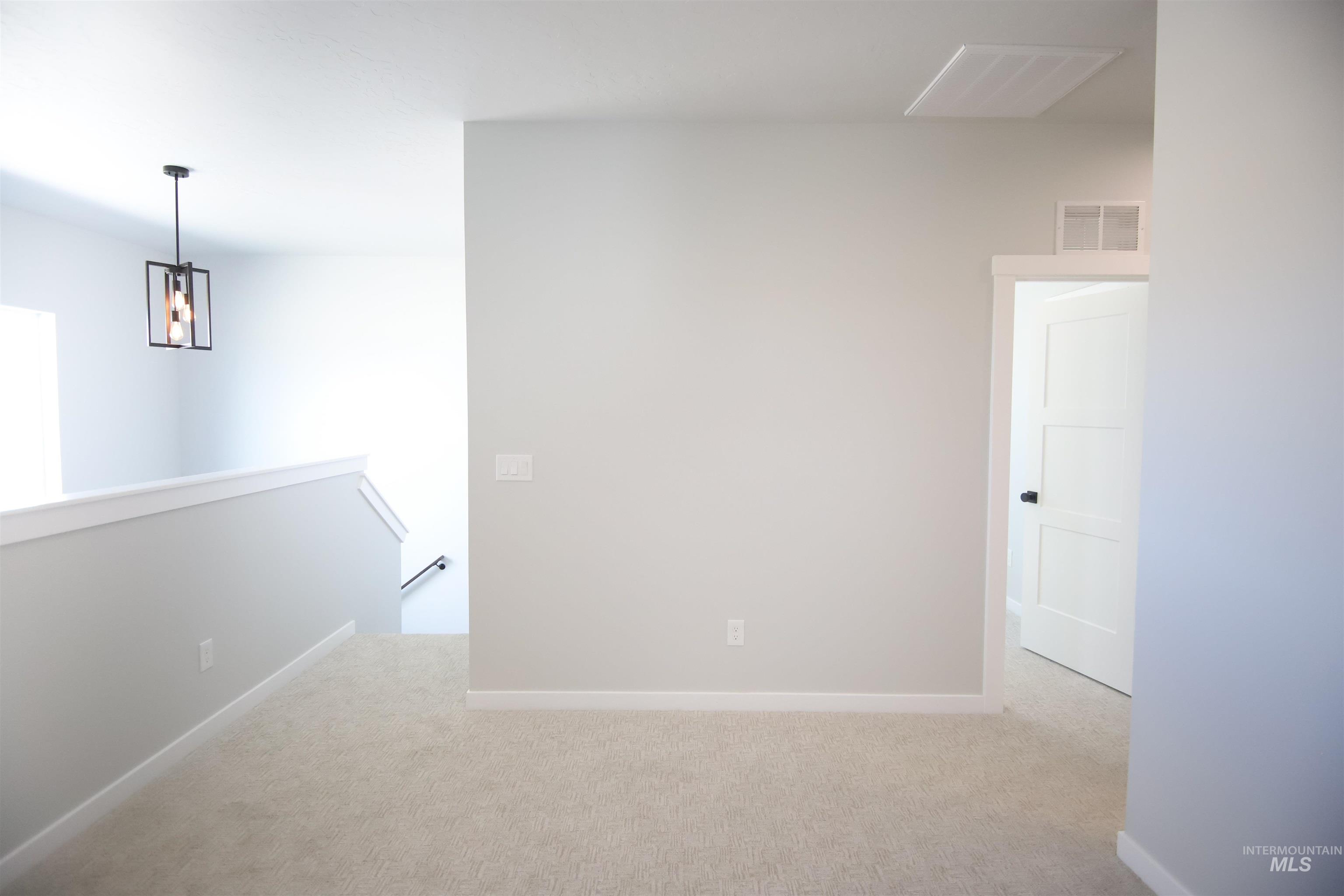 6940 S Cheyenne Ave Property Photo 11