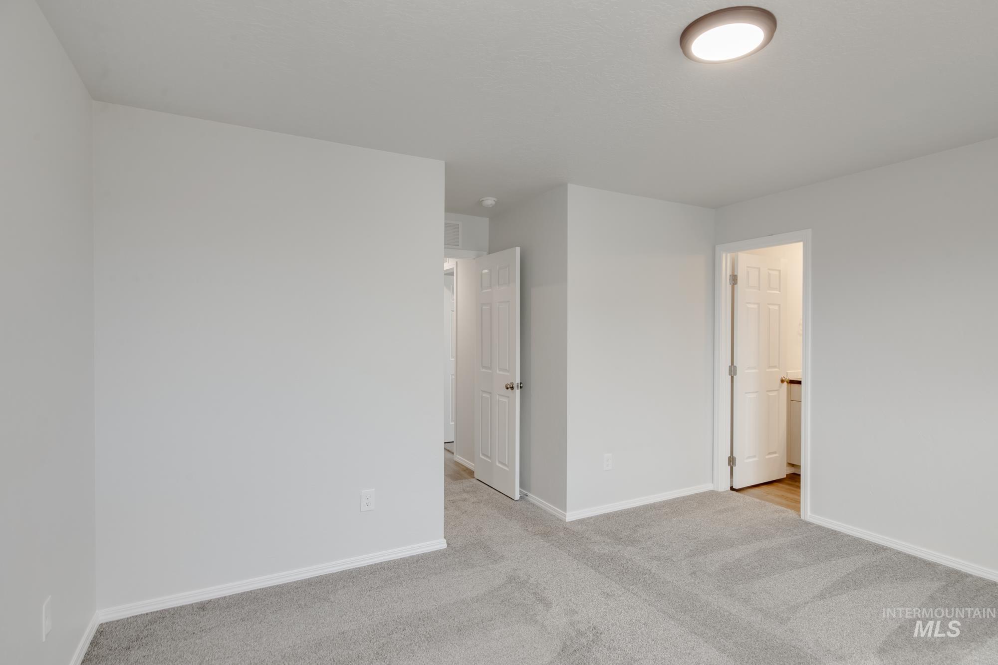 278 N Coltsfoot Ave Property Photo 13
