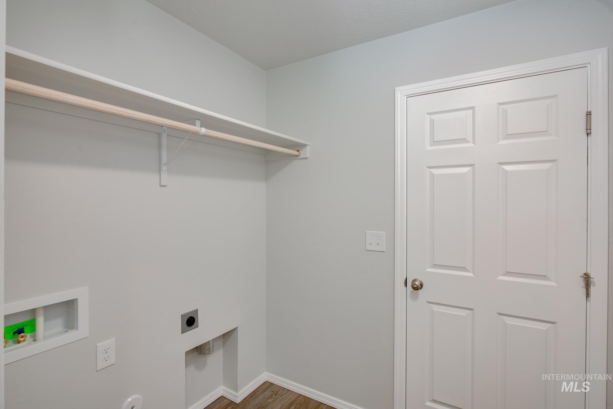 5491 S Memory Pl Property Photo 8