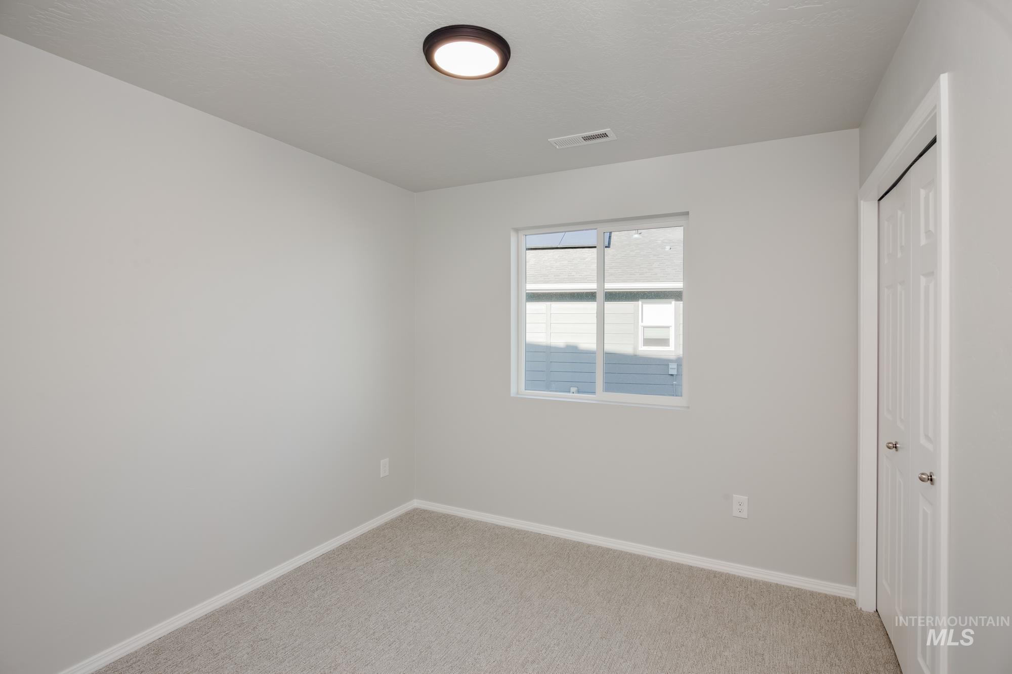 5491 S Memory Pl Property Photo 10