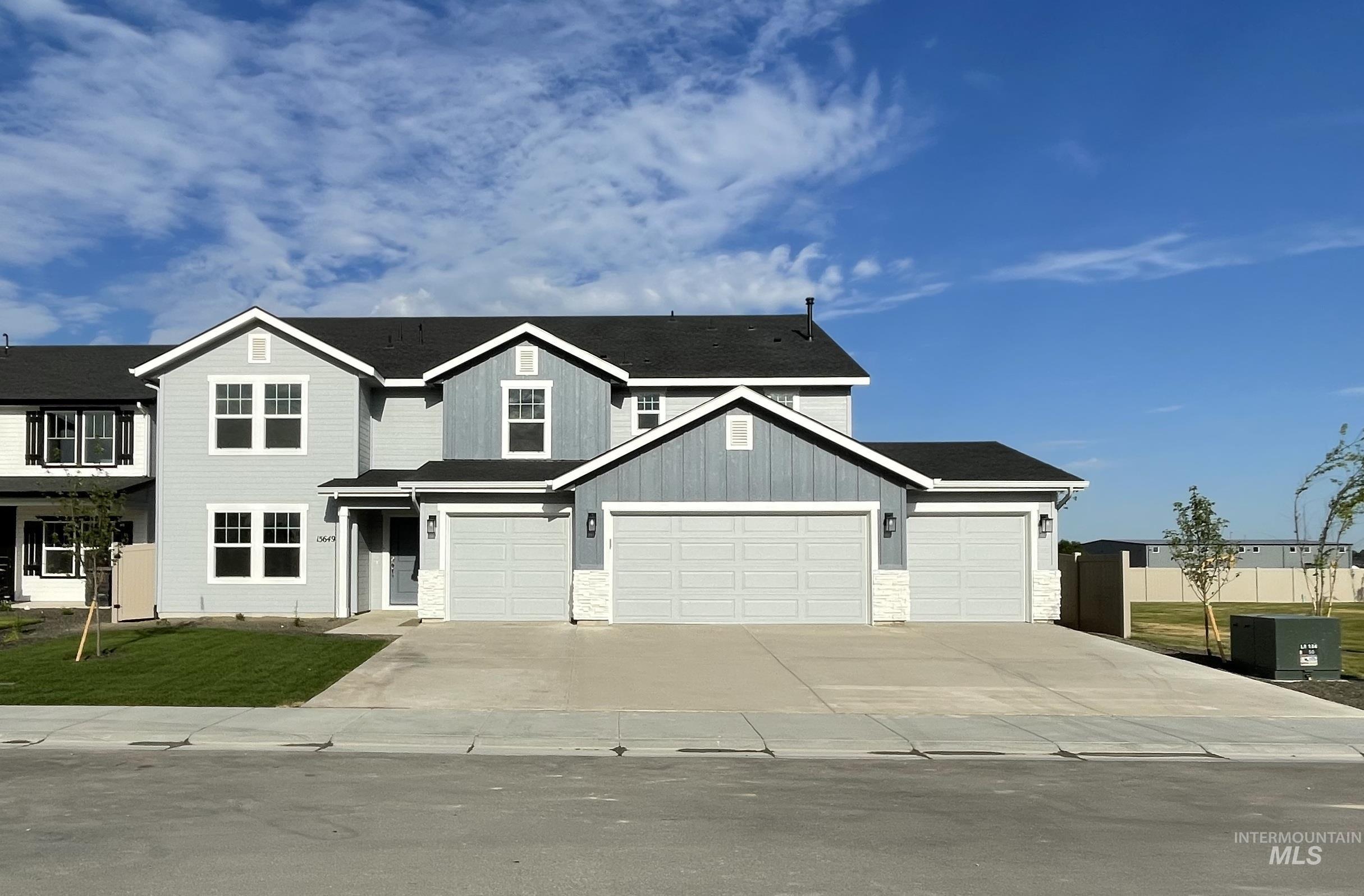 15649 N Labrador Ave. Property Photo 1