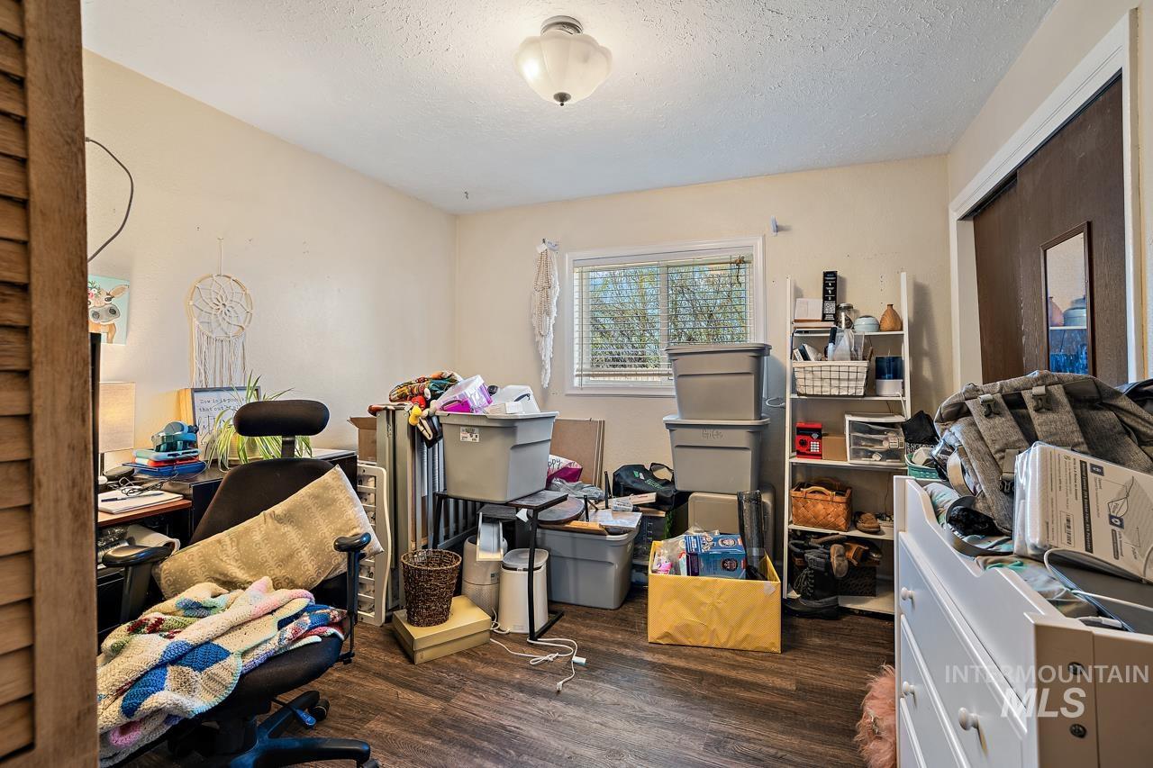 3304 N Middleton Rd. Property Photo 23