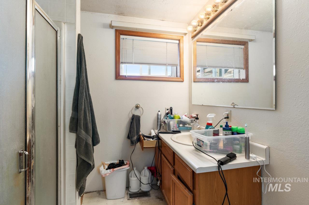 3304 N Middleton Rd. Property Photo 34