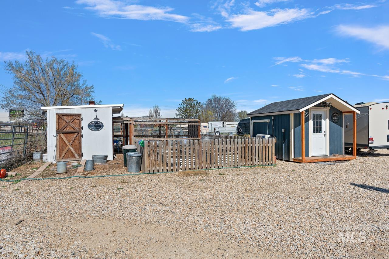3304 N Middleton Rd. Property Photo 39