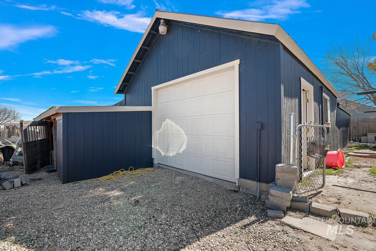 3304 N Middleton Rd. Property Photo 43