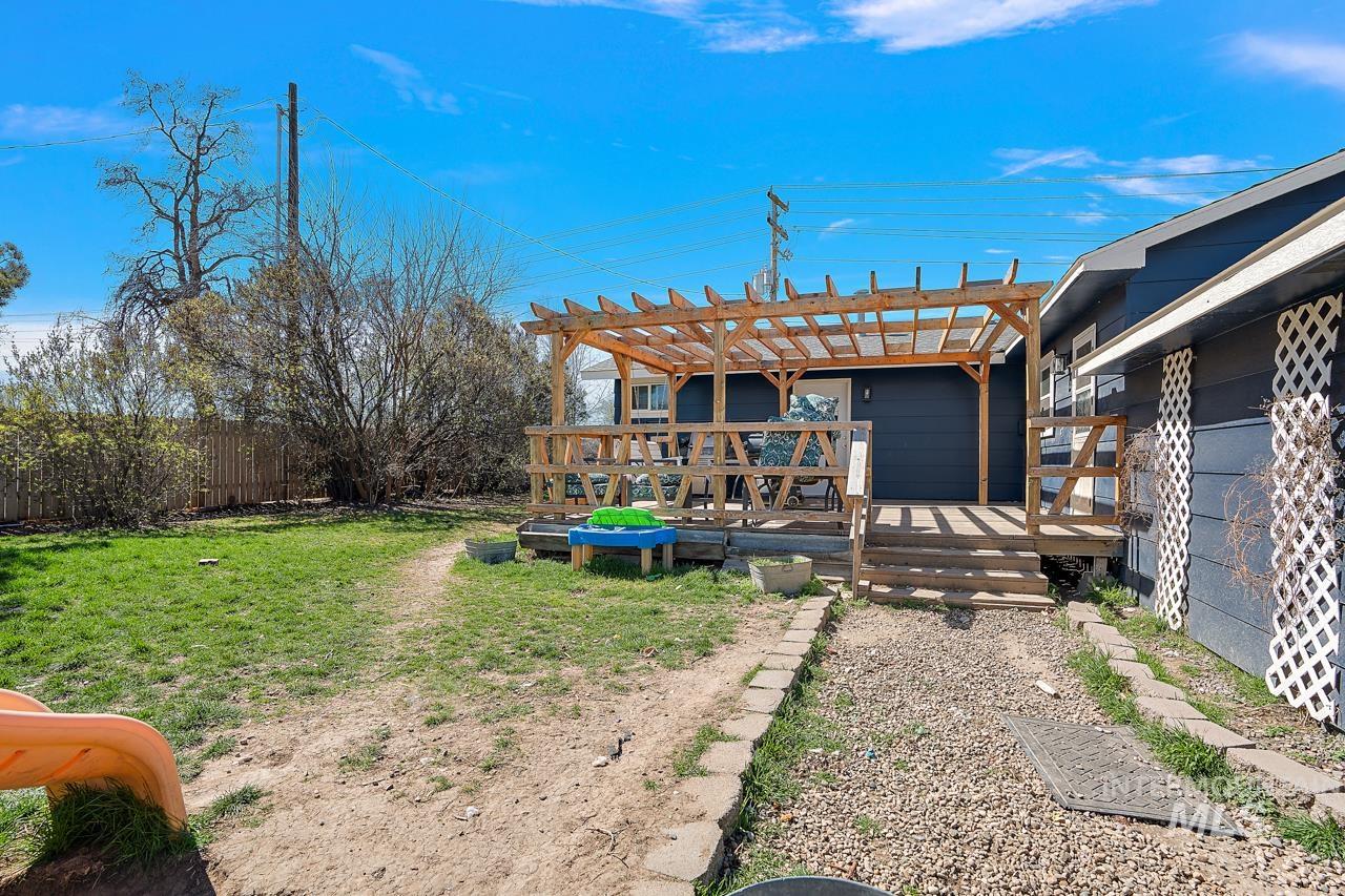 3304 N Middleton Property Photo 41