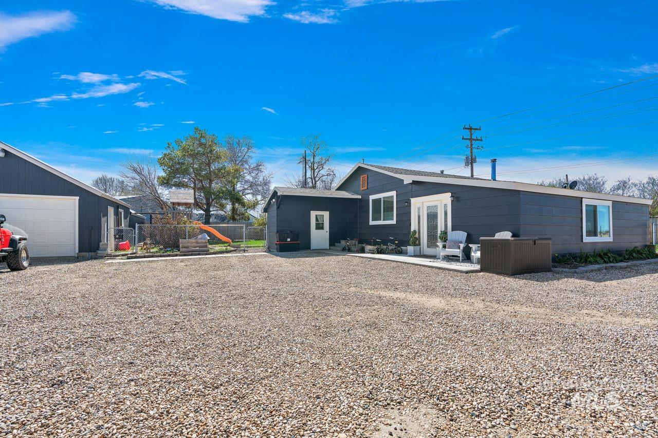 3304 N Middleton Property Photo 44