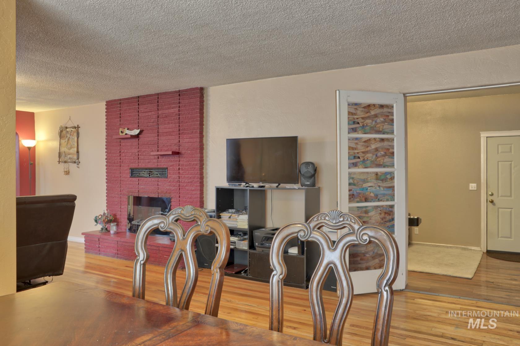 1020 W Orchard Property Photo 7