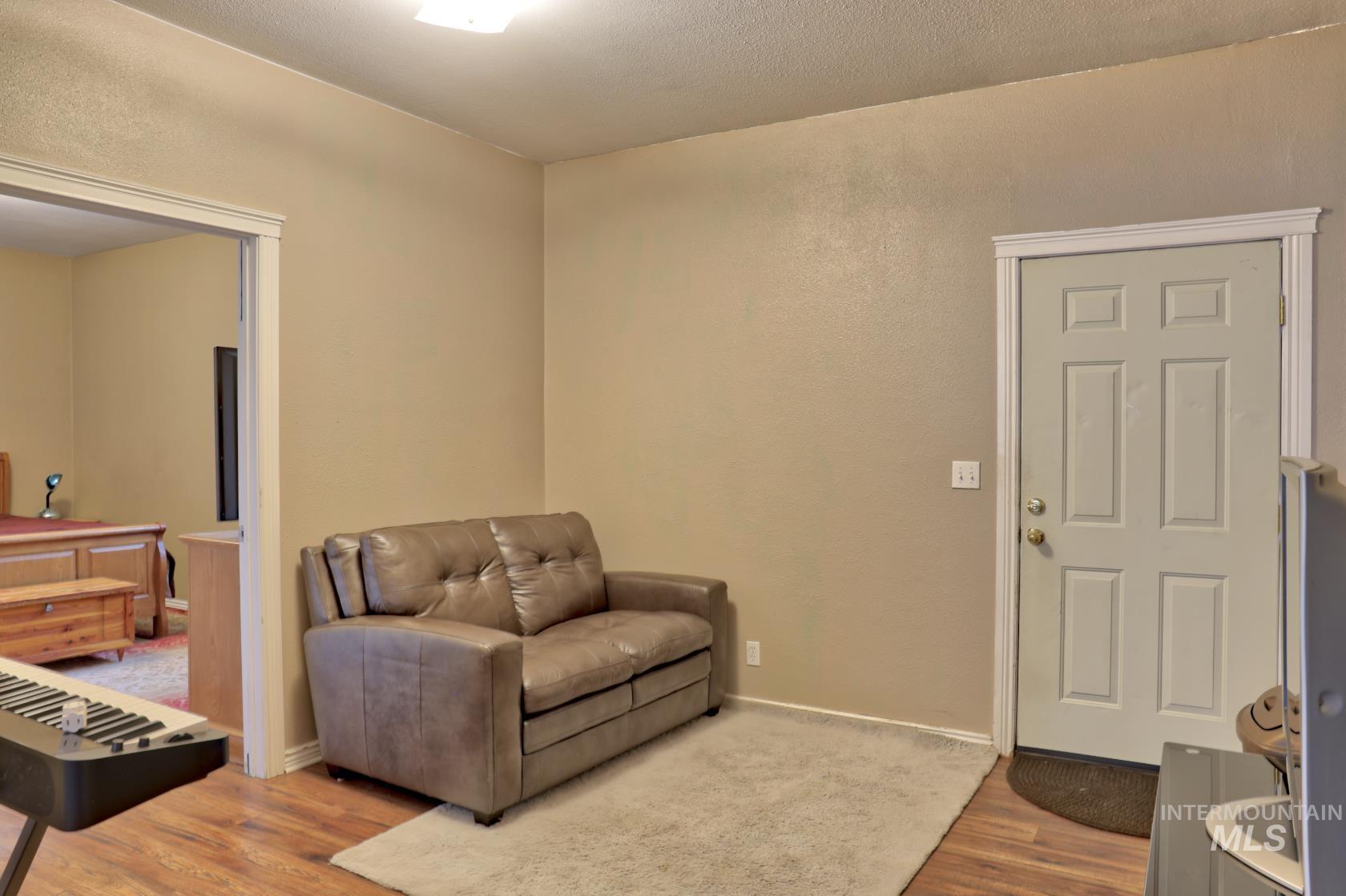1020 W Orchard Property Photo 11