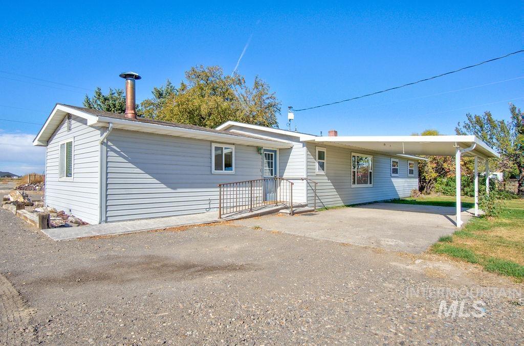 546 S 100 E Property Photo 3