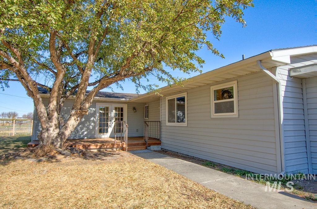 546 S 100 E Property Photo 4
