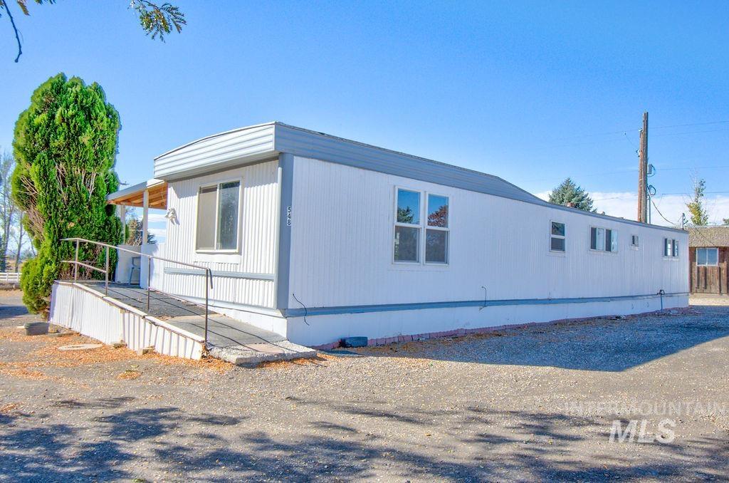 546 S 100 E Property Photo 7