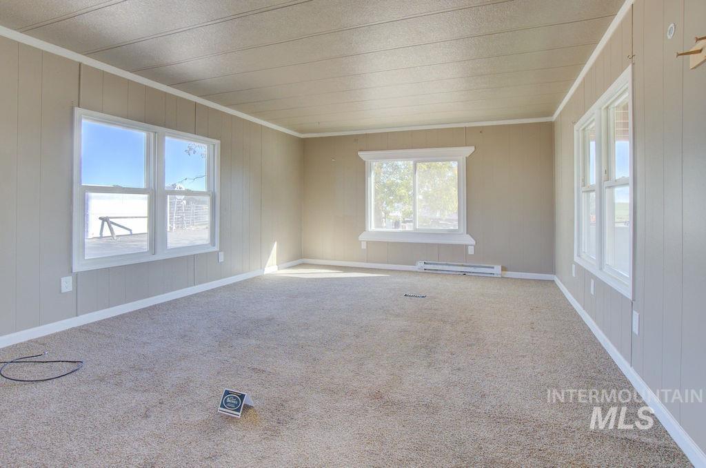 546 S 100 E Property Photo 10