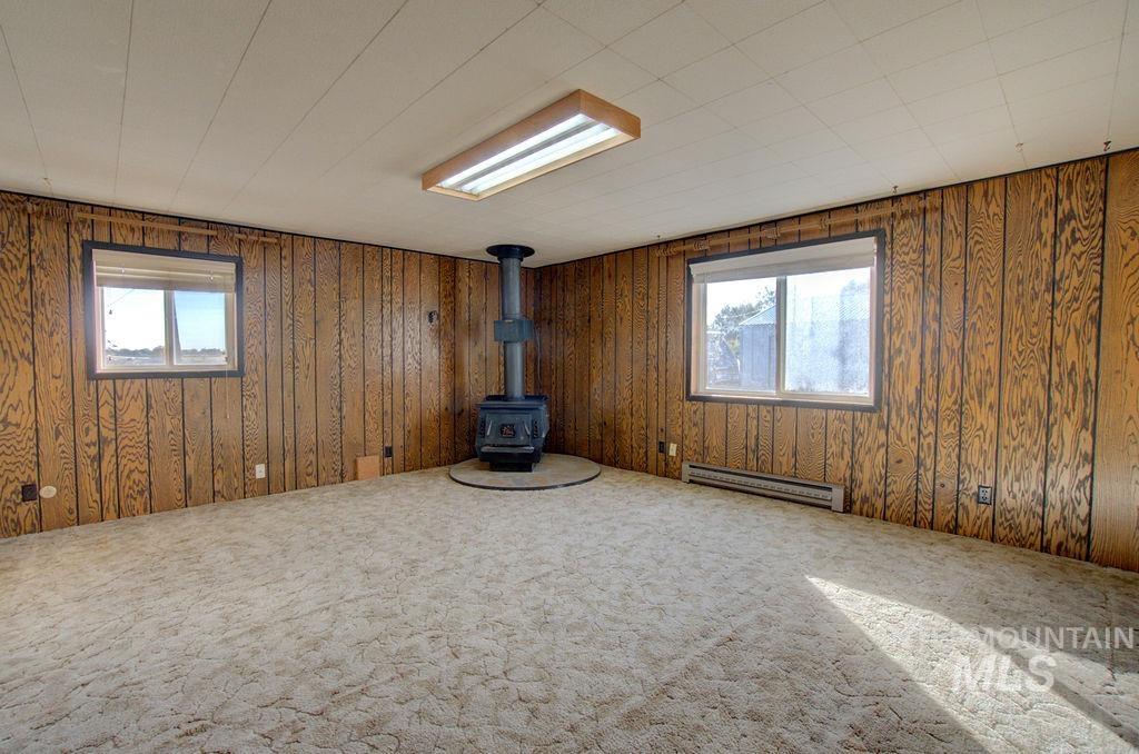 546 S 100 E Property Photo 17