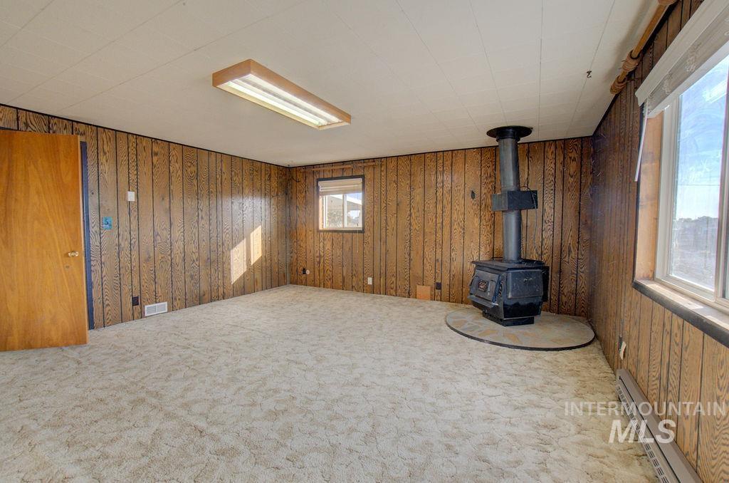 546 S 100 E Property Photo 18