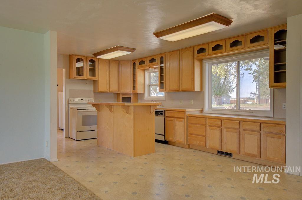 546 S 100 E Property Photo 26