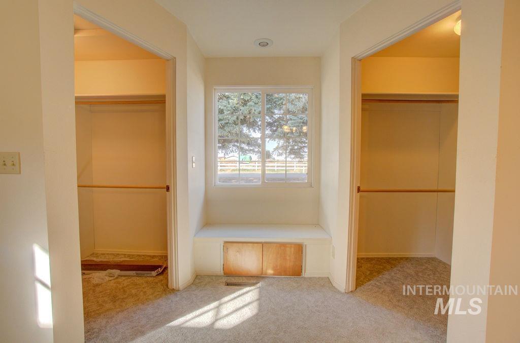 546 S 100 E Property Photo 29