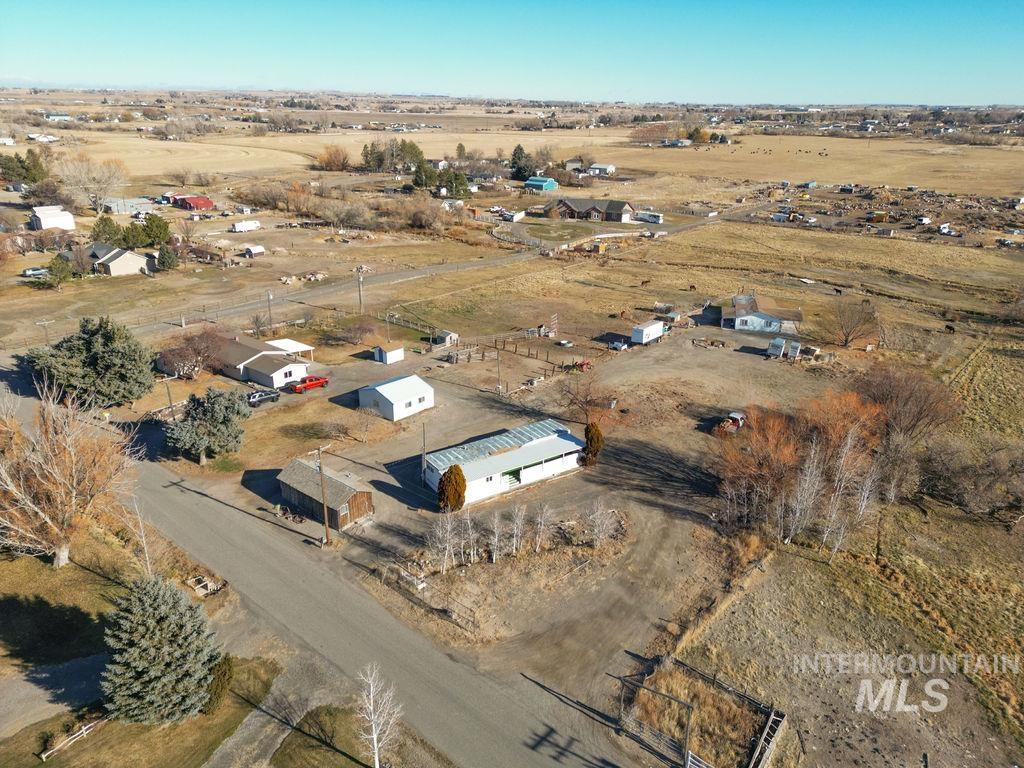 546 S 100 E Property Photo 39