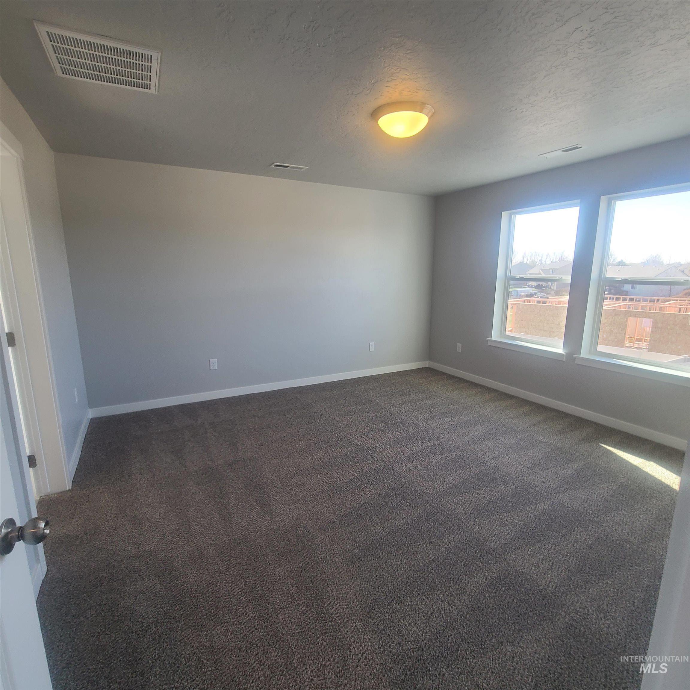 205 W Willow Dale Dr. Property Photo 10