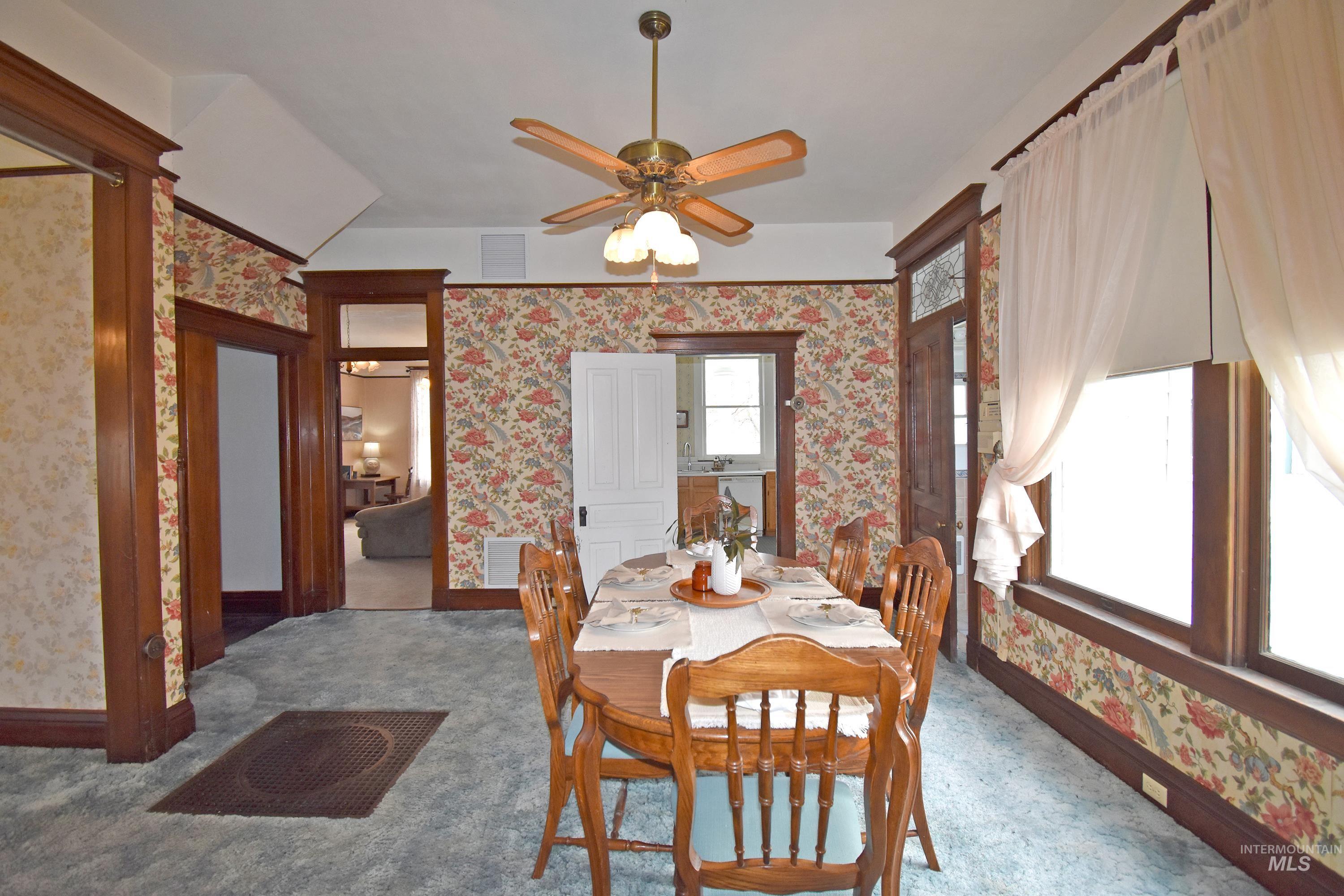1429 Chestnut Street Property Photo 7