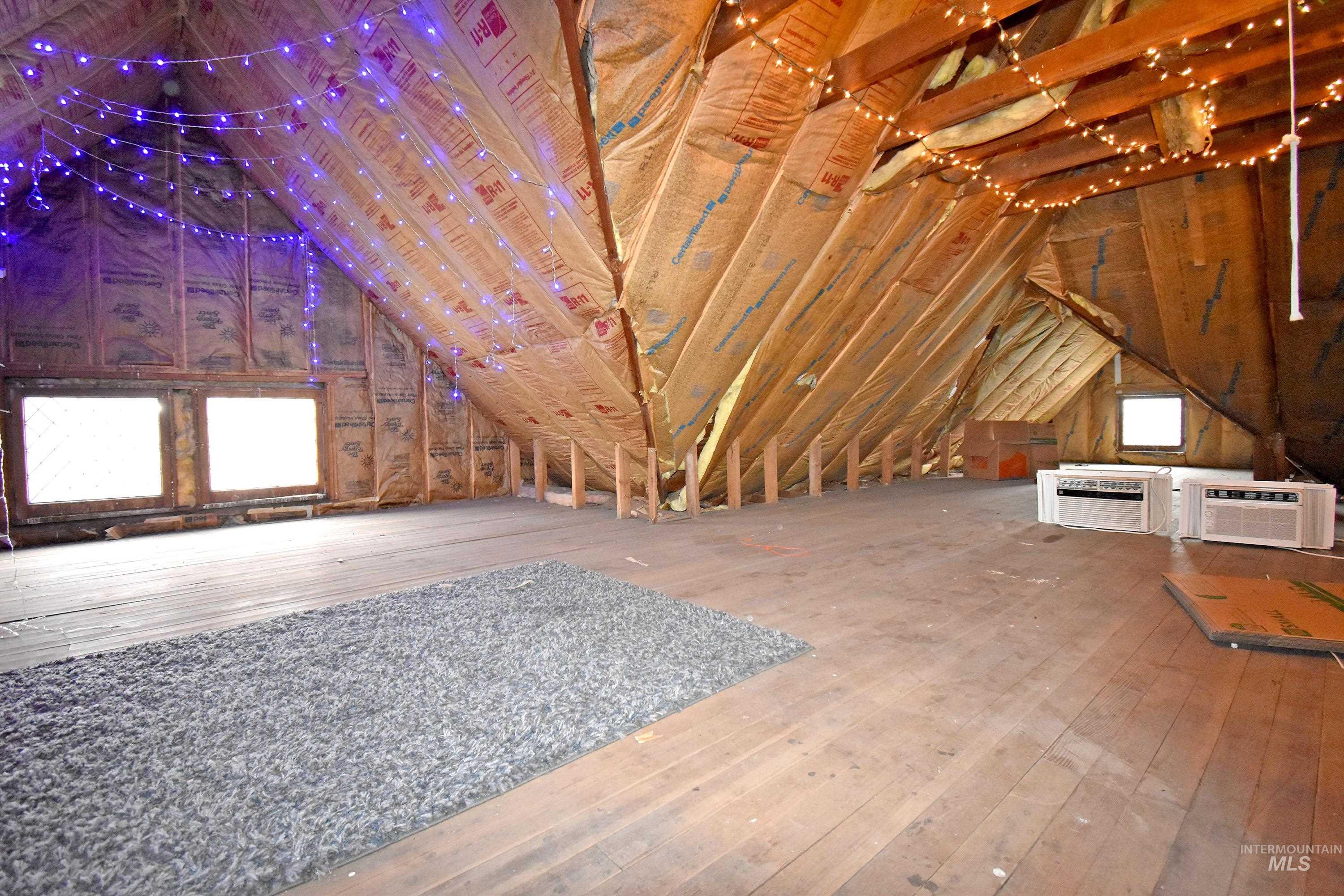 1429 Chestnut Street Property Photo 22