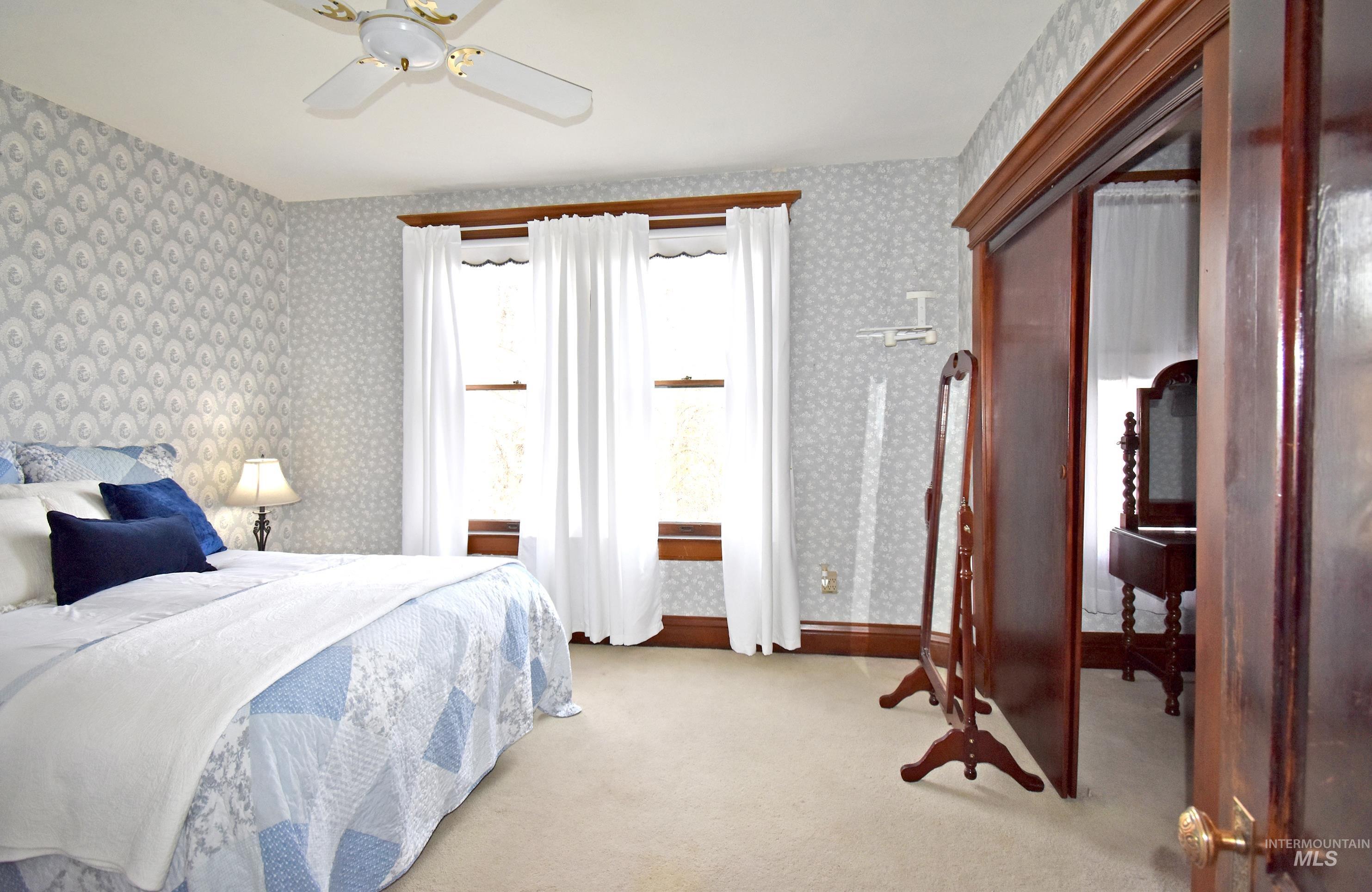 1429 Chestnut Street Property Photo 29