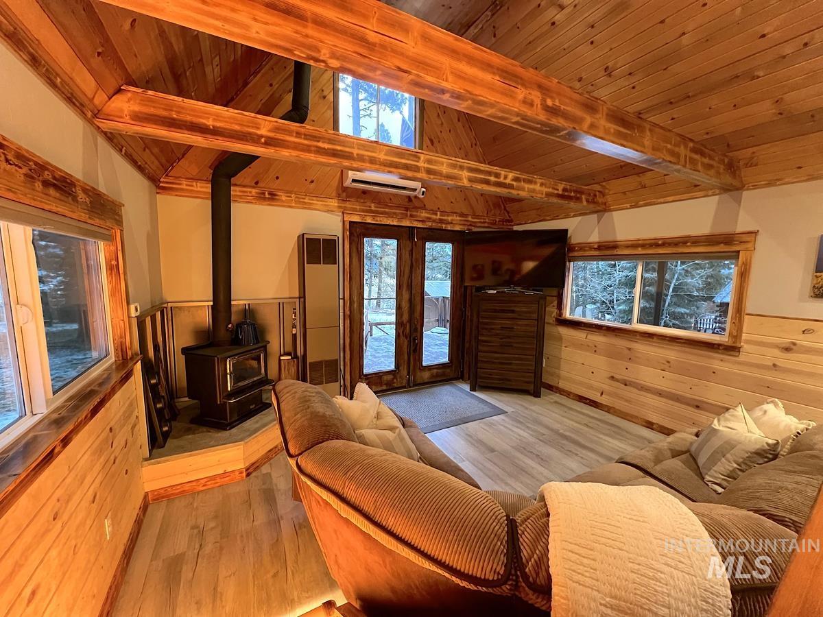 502 Micki Road Property Photo 8