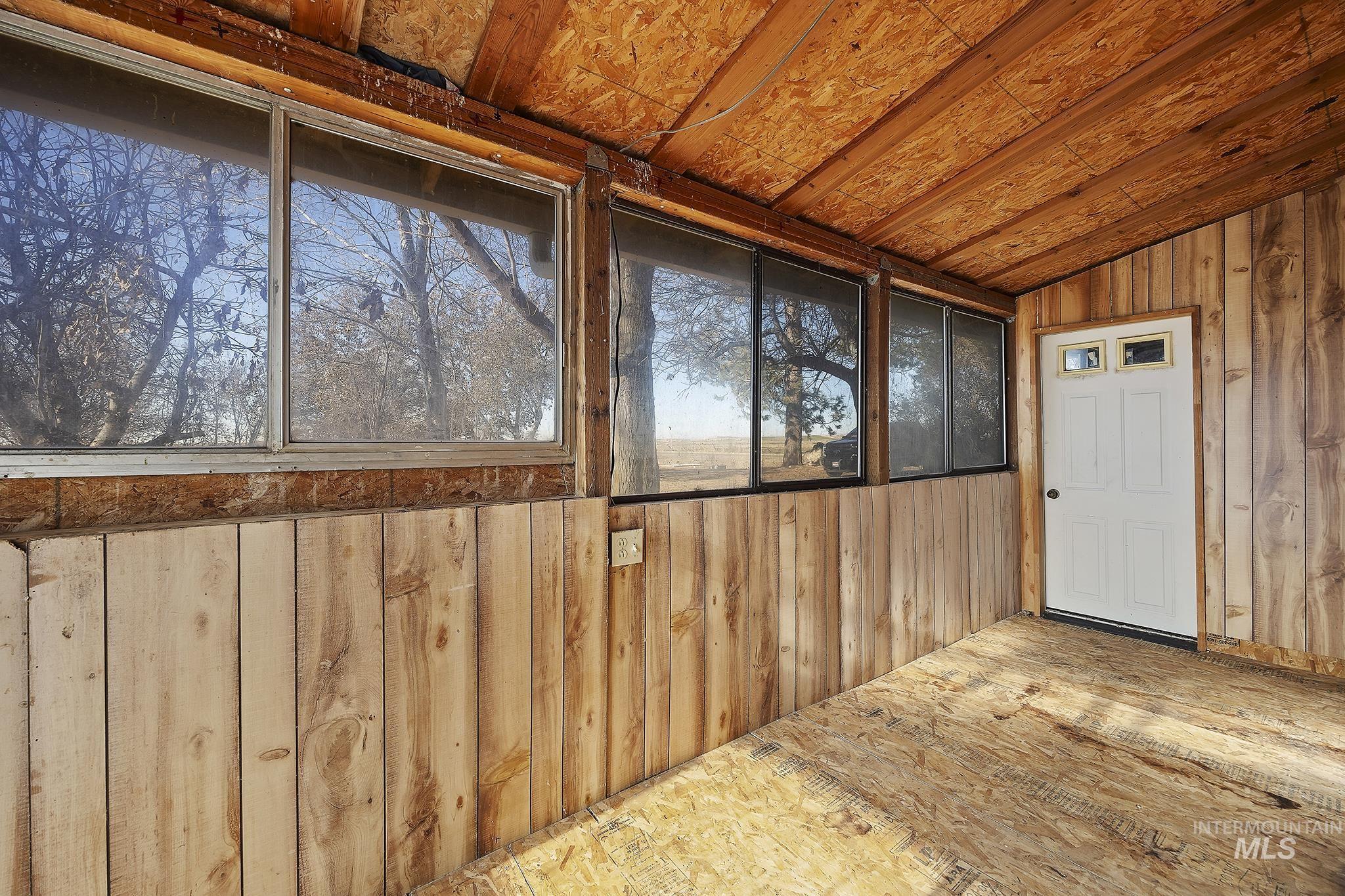 27 W 700 N Property Photo 20