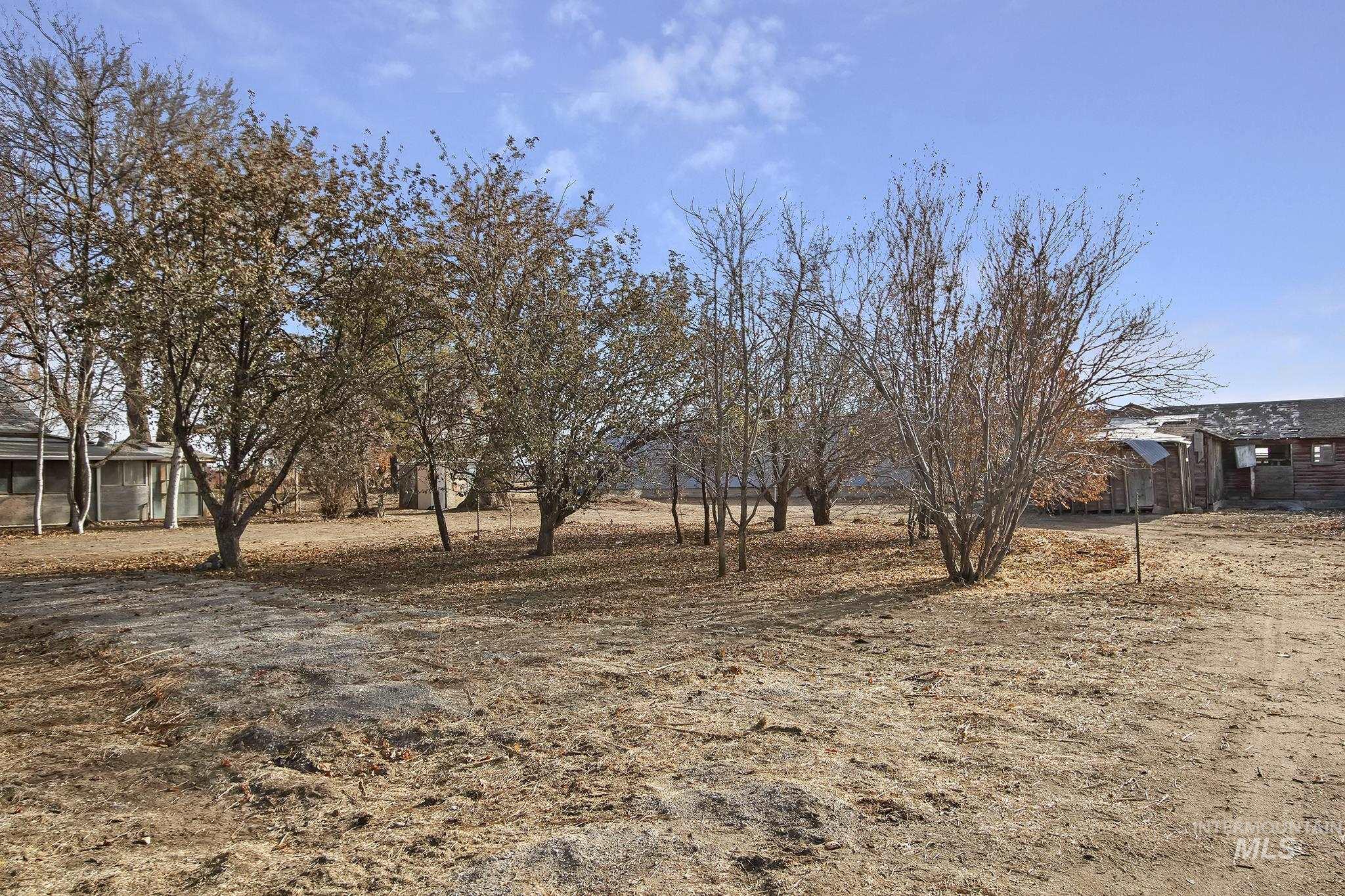 27 W 700 N Property Photo 29