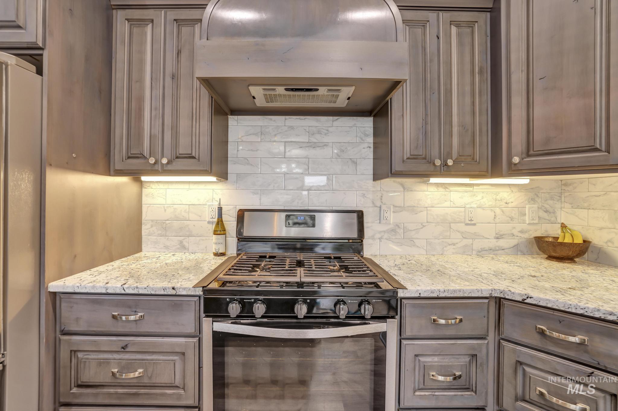 1034 Kenbrook Loop Property Photo 12