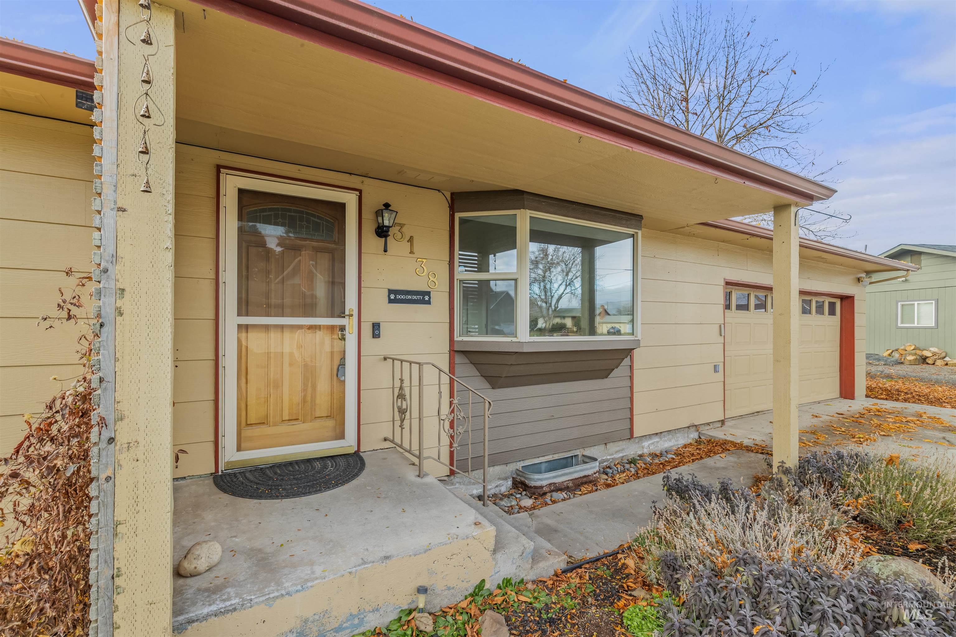 3138 Hallgren Drive Property Photo 1