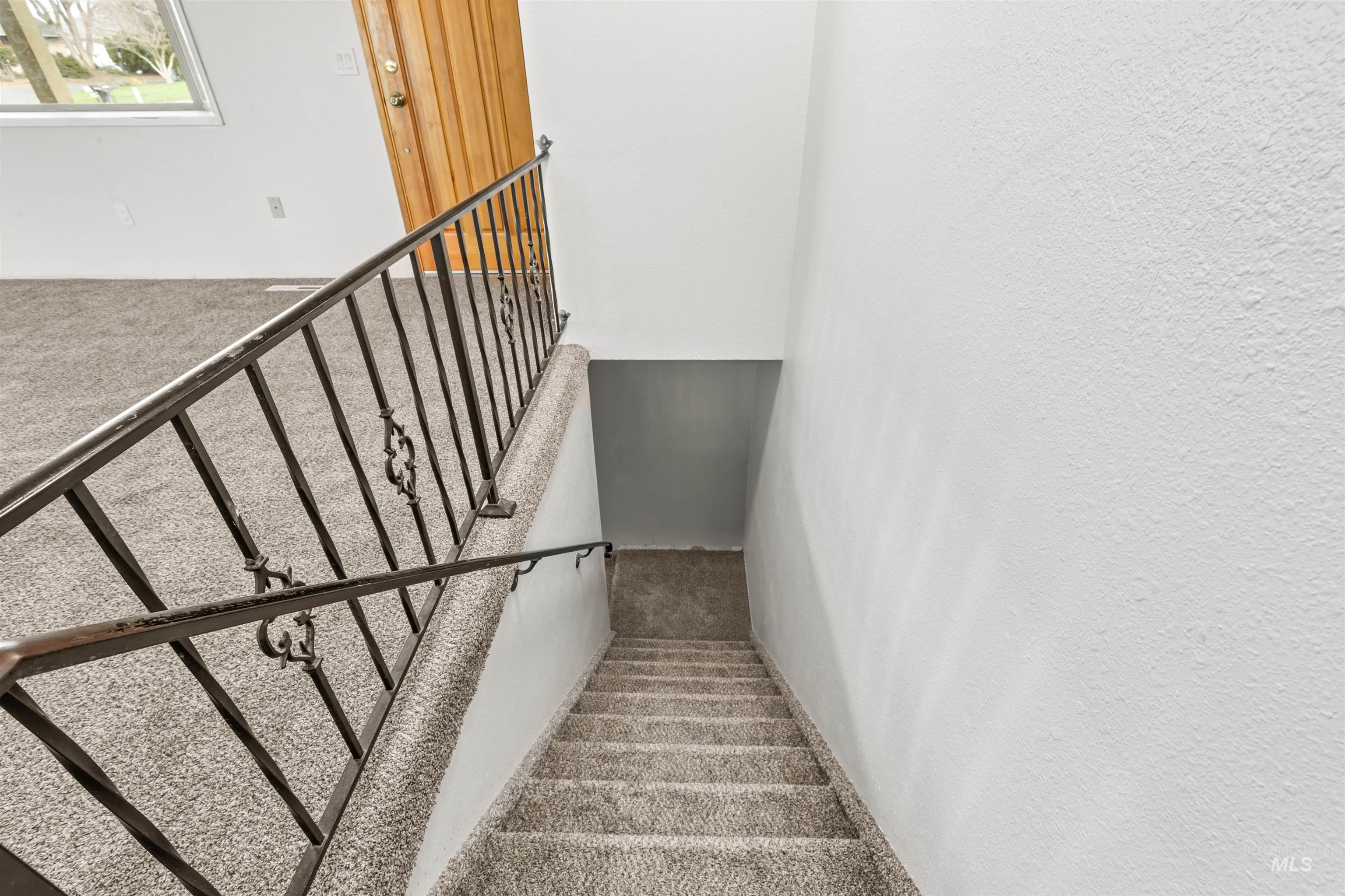 3138 Hallgren Drive Property Photo 18