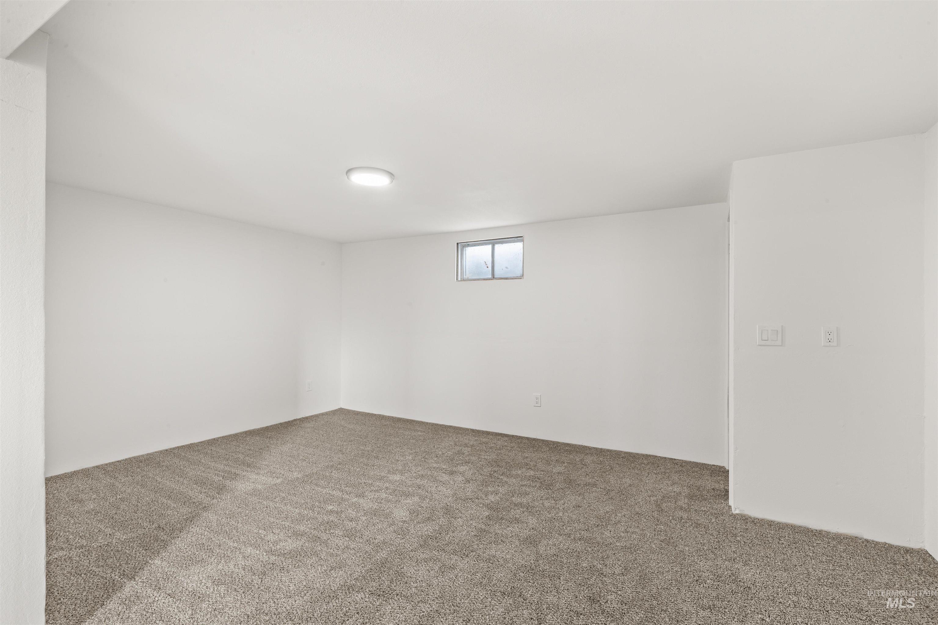 3138 Hallgren Drive Property Photo 20
