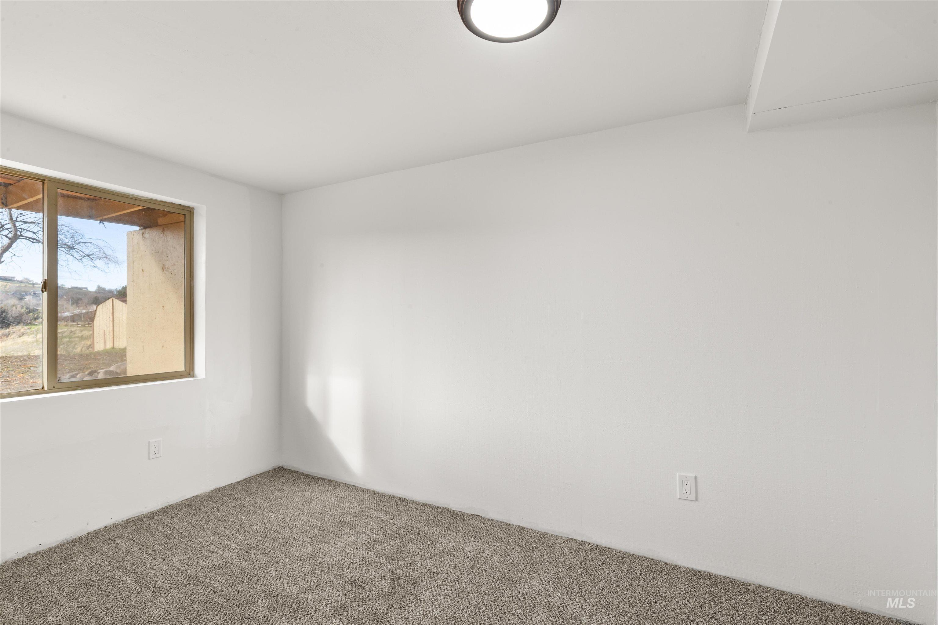 3138 Hallgren Drive Property Photo 25
